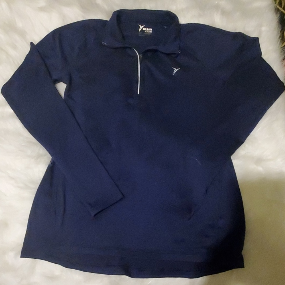 Old Navy active top.